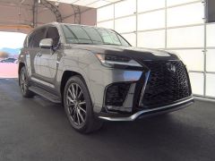 Photo of the vehicle Lexus LX