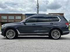 Photo of the vehicle BMW X7