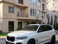 Photo of the vehicle BMW X5