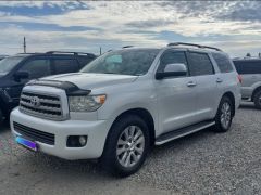 Фото авто Toyota Sequoia