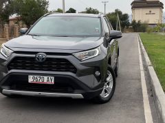 Сүрөт унаа Toyota RAV4