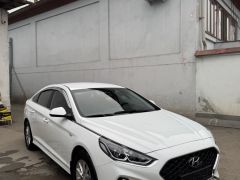 Photo of the vehicle Hyundai Sonata