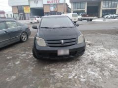 Photo of the vehicle Toyota Ist