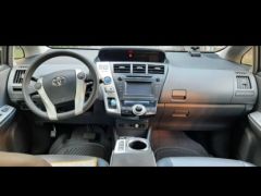 Сүрөт унаа Toyota Prius v (+)