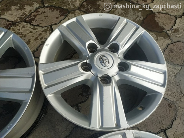 Wheel rims - Диски от Тойота 200 ристалинг размер 18 в хорошем состояний