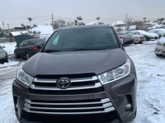 Photo of the vehicle Toyota Highlander