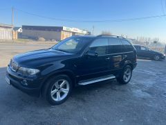 Photo of the vehicle BMW X5