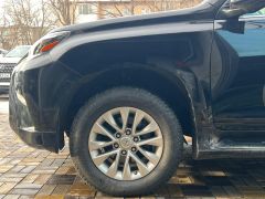 Photo of the vehicle Lexus GX