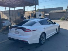 Photo of the vehicle Kia Stinger