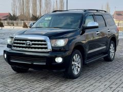 Сүрөт унаа Toyota Sequoia