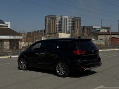 Фото авто Kia Carnival