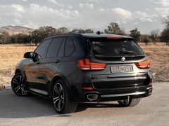 Photo of the vehicle BMW X5