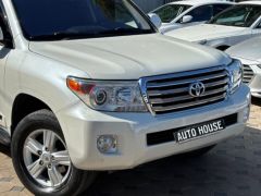 Сүрөт унаа Toyota Land Cruiser