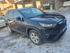 Сүрөт унаа Toyota RAV4