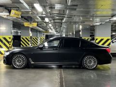 Фото авто BMW 7 серии