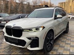 Photo of the vehicle BMW X7