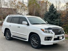 Photo of the vehicle Lexus LX