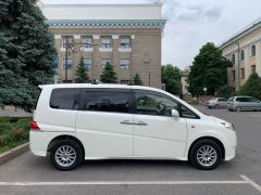 Фото авто Honda Stepwgn