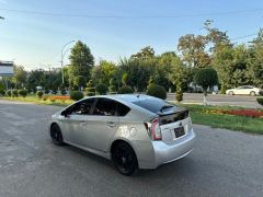 Фото авто Toyota Prius