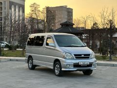 Фото авто Toyota HiAce