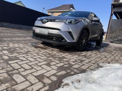 Фото авто Toyota C-HR