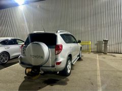 Сүрөт унаа Toyota RAV4