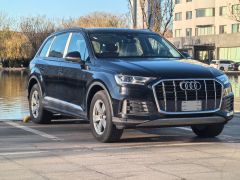 Photo of the vehicle Audi Q7