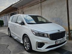 Photo of the vehicle Kia Carnival