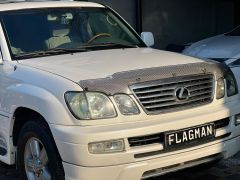 Photo of the vehicle Lexus LX