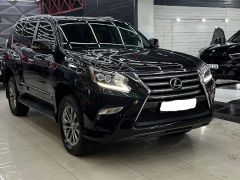 Photo of the vehicle Lexus GX