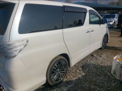 Фото авто Toyota Alphard