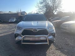 Photo of the vehicle Toyota Highlander