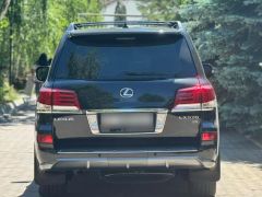 Photo of the vehicle Lexus LX