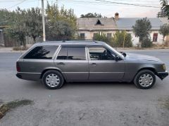 Сүрөт унаа Mercedes-Benz W124