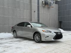 Photo of the vehicle Lexus ES