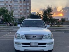 Photo of the vehicle Lexus LX