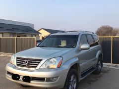 Photo of the vehicle Lexus GX