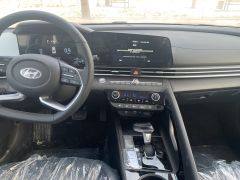 Сүрөт унаа Hyundai Elantra