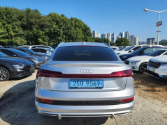 Photo of the vehicle Audi e-tron Sportback