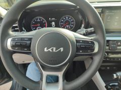 Photo of the vehicle Kia K5