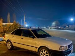 Photo of the vehicle Audi 80