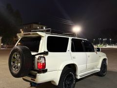 Photo of the vehicle Toyota Hilux Surf