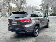 Photo of the vehicle Toyota Highlander