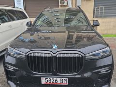 Photo of the vehicle BMW X7