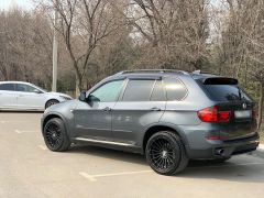 Photo of the vehicle BMW X5