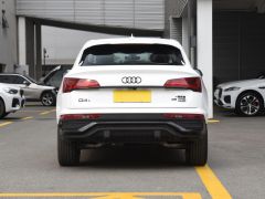 Photo of the vehicle Audi Q5