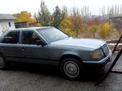 Фото авто Mercedes-Benz W124