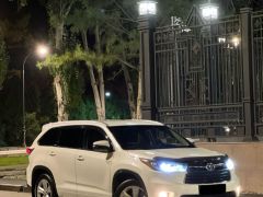 Сүрөт унаа Toyota Highlander