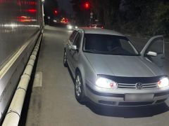 Сүрөт унаа Volkswagen Golf