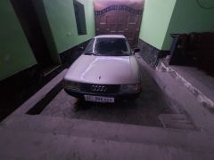 Photo of the vehicle Audi 80